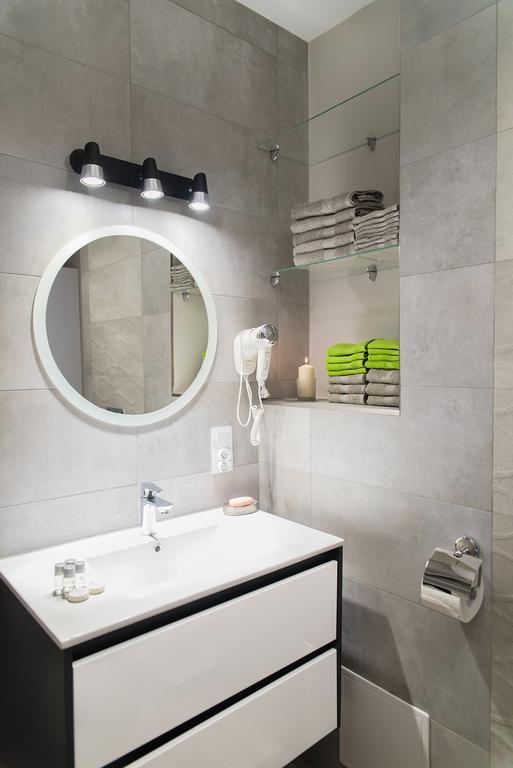 Apartament Deluxe Centrum 2 Apartment Koszalin Luaran gambar