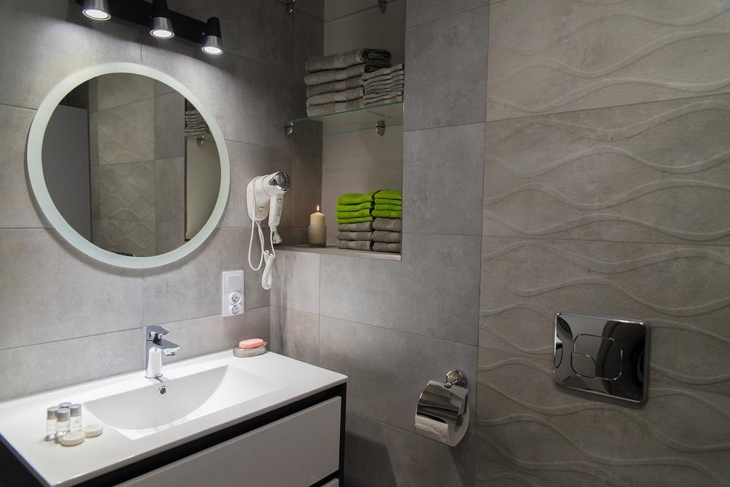 Apartament Deluxe Centrum 2 Apartment Koszalin Luaran gambar